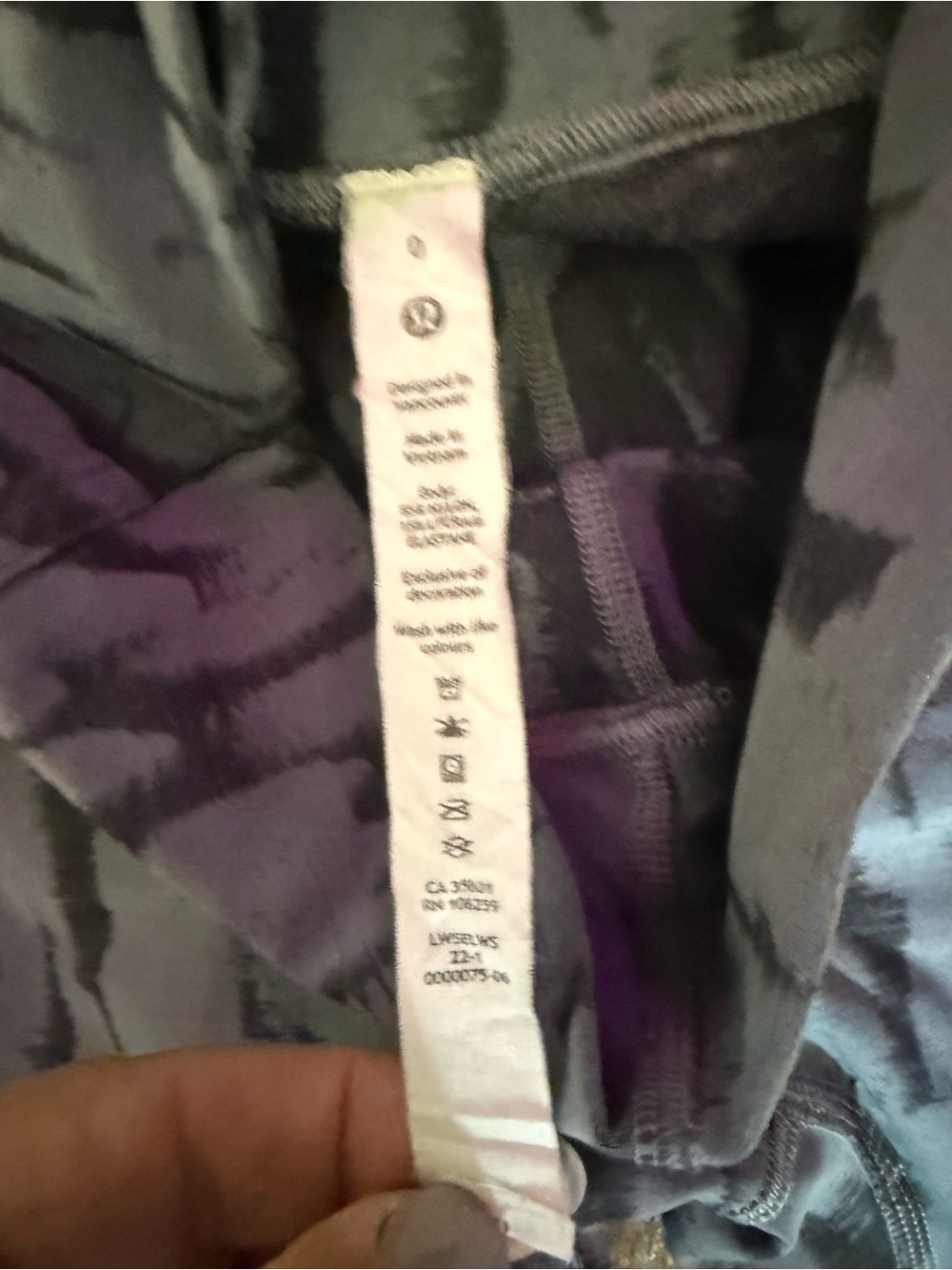 lululemon athletica Gray Patterned Leggings with Black Brushstroke Print - Picture 3 of 5